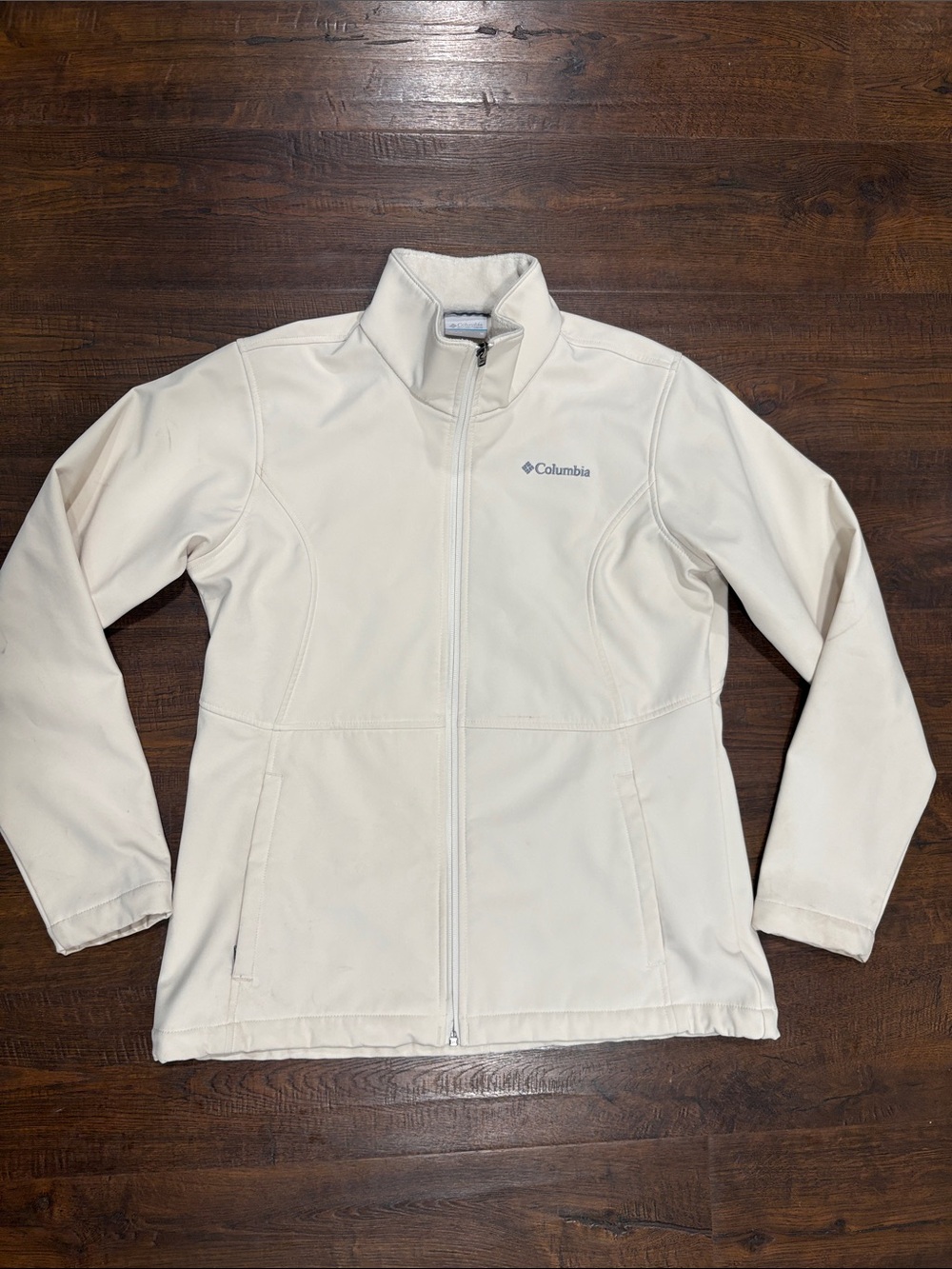 Columbia Women’s Full-Zip Softshell Jacket Medium